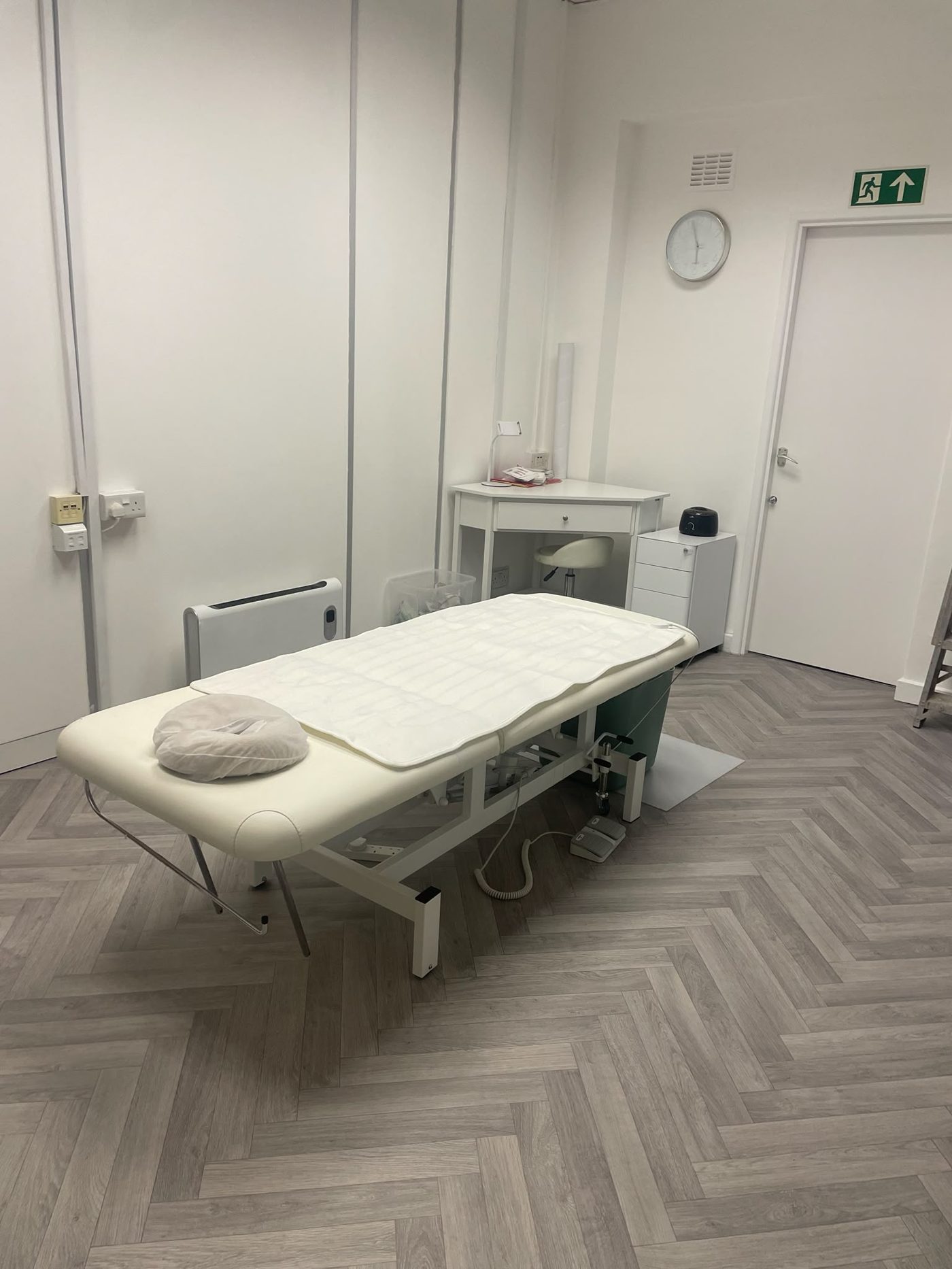 The LB Sports Injury Clinic treatment room at The Studios